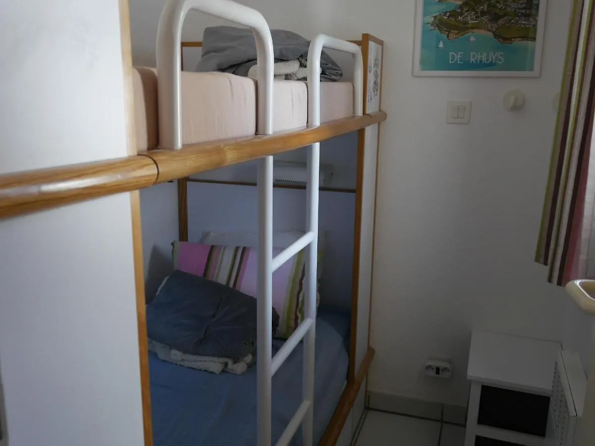 Ref 041 Appartement Pour Quatre Personnes Vue Mer Acces Plage Et Parc Du Fogeo Arzon