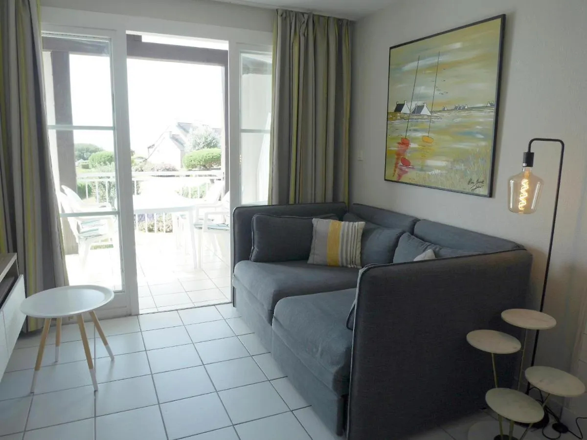 Apartment Ref 041 Appartement Pour Quatre Personnes Vue Mer Acces Plage Et Parc Du Fogeo Arzon